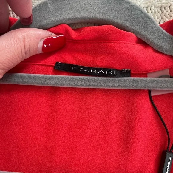 T Tahari Women's Reddish Orange Button-Down Blouse Flutter Sleeves Size Small - Picture 13 of 15